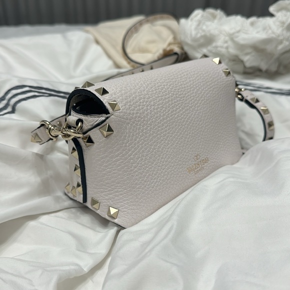 Valentino Garavani white bag with yellow studs in great condition - Picture 3 of 13